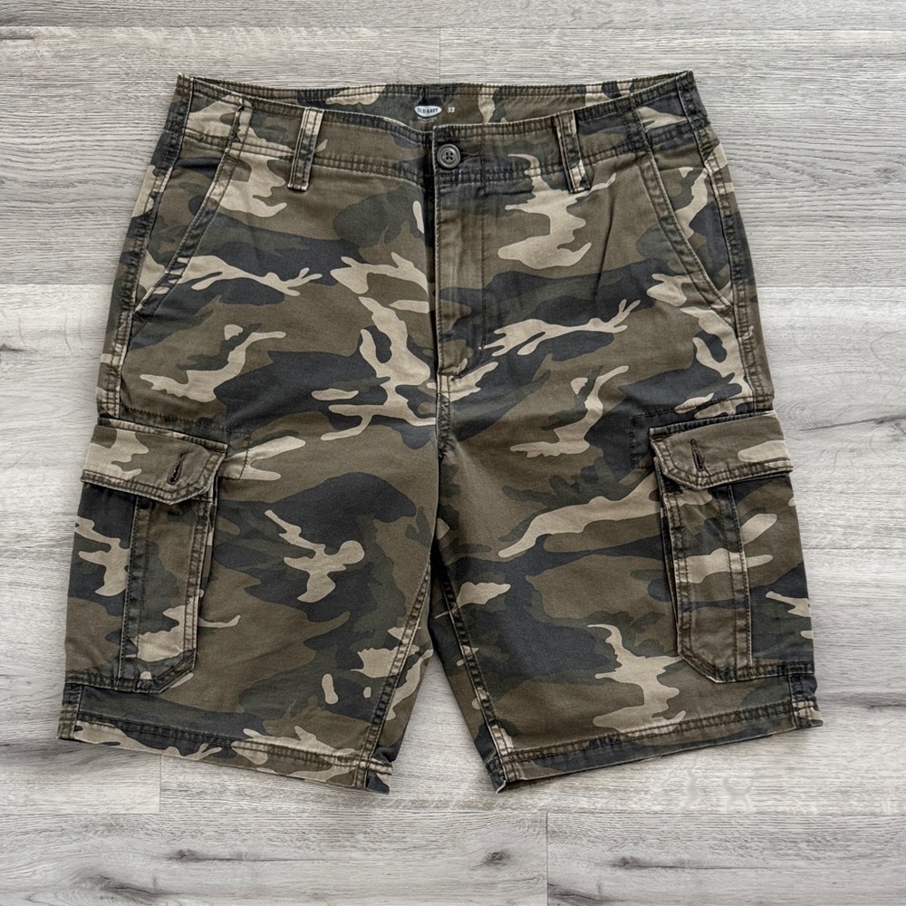 Old Navy Men's Camouflage Cargo Shorts